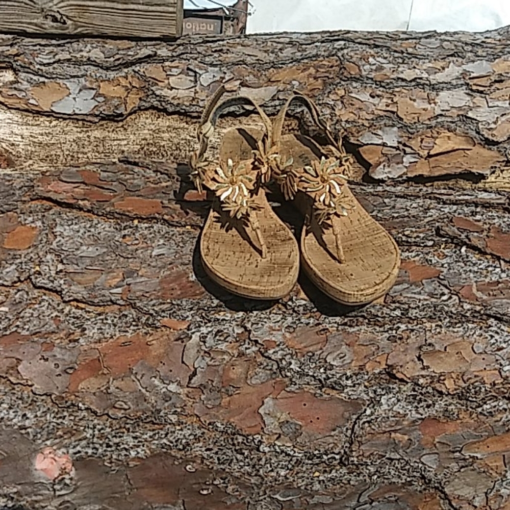 Sandles very loved